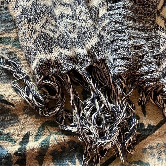 Aerie small sweater cardigan - Picture 6 of 8